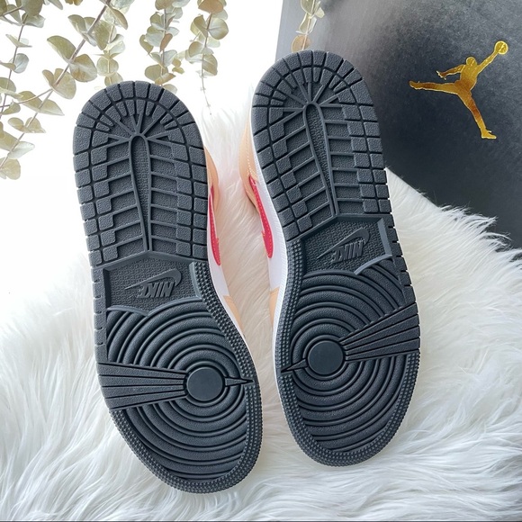 Nike Air Jordan 1 Mid White Onyx Light Curry White W8 Y6.5 M6.5 - Picture 9 of 15